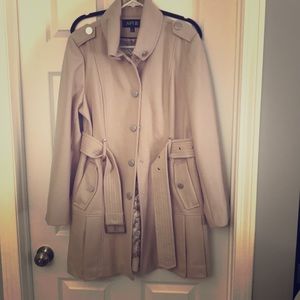 Nwot Military style pleated bottom pea coat